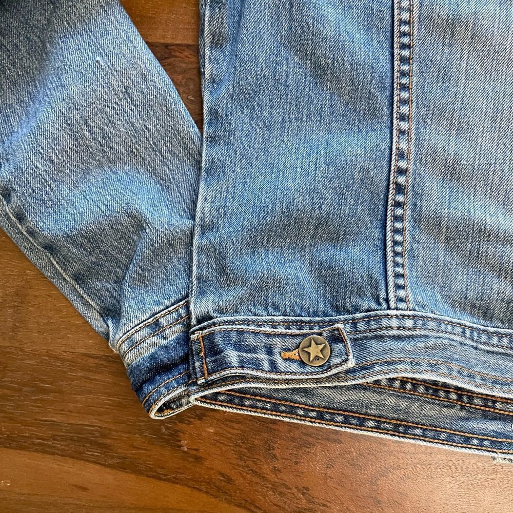 Converse ⭐️ Jean Jacket || SZ XS - Picture 15 of 15